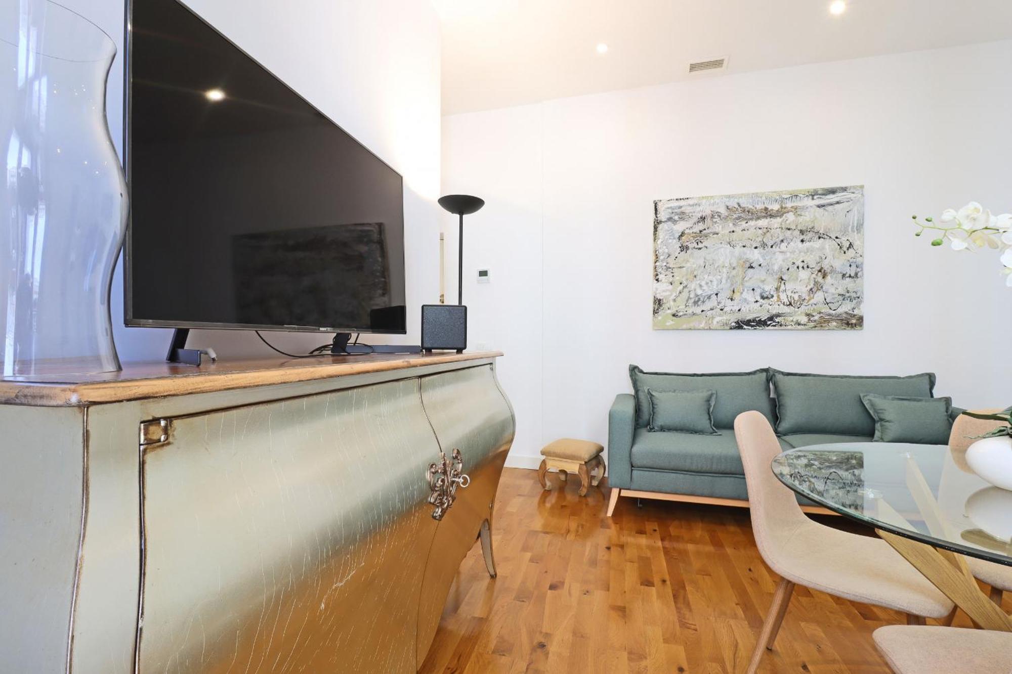 Chueca Suites Madrid Exterior photo