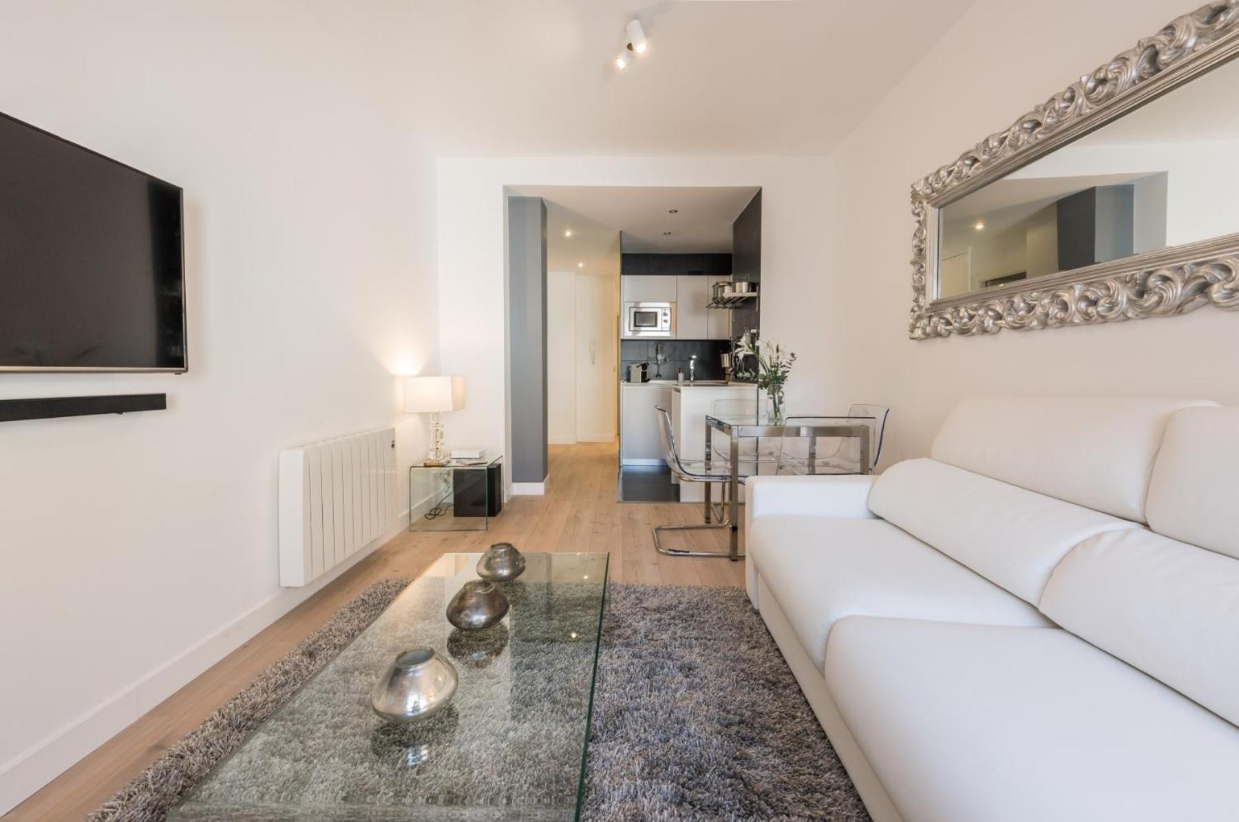 Chueca Suites Madrid Exterior photo