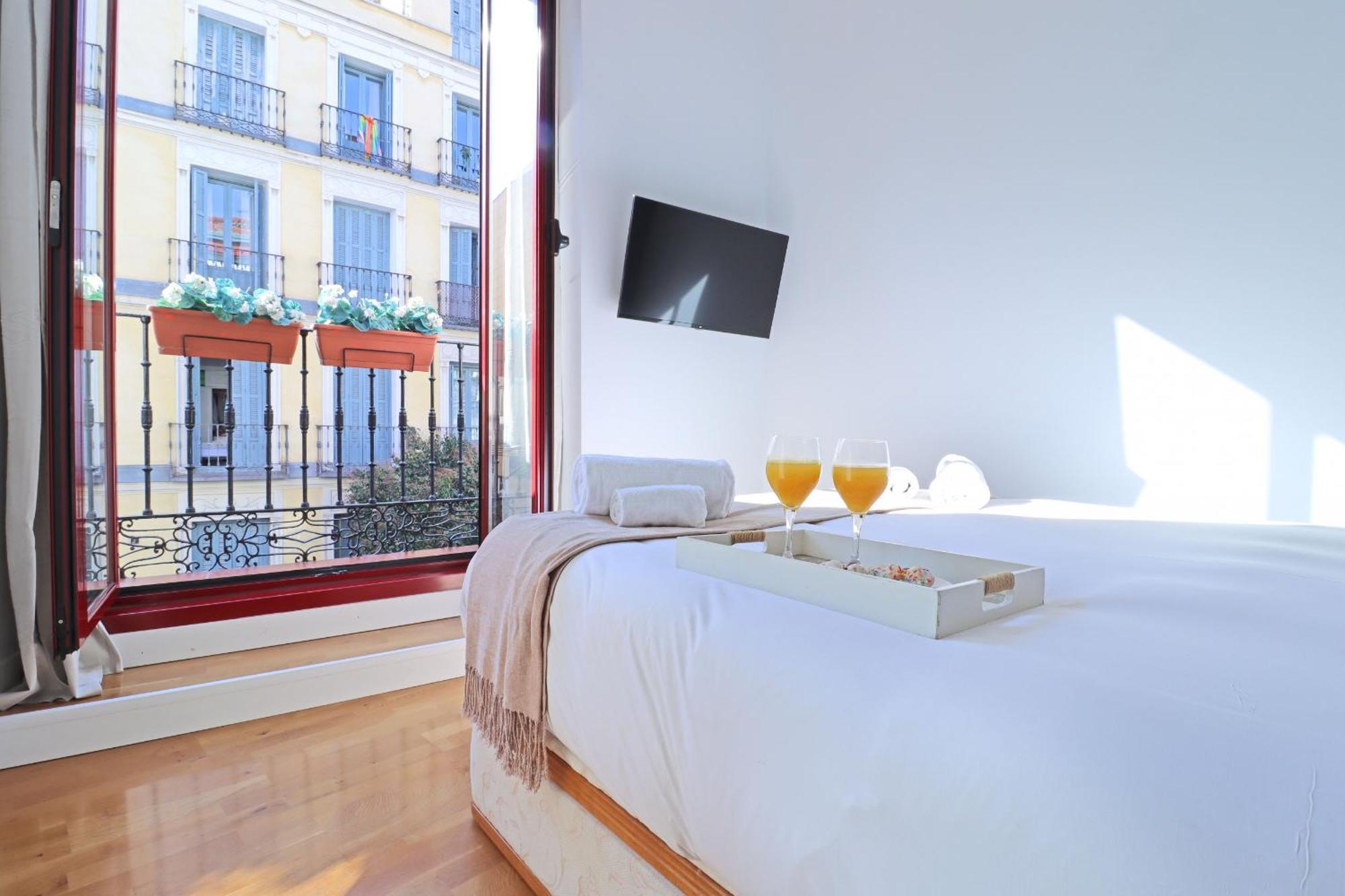 Chueca Suites Madrid Exterior photo