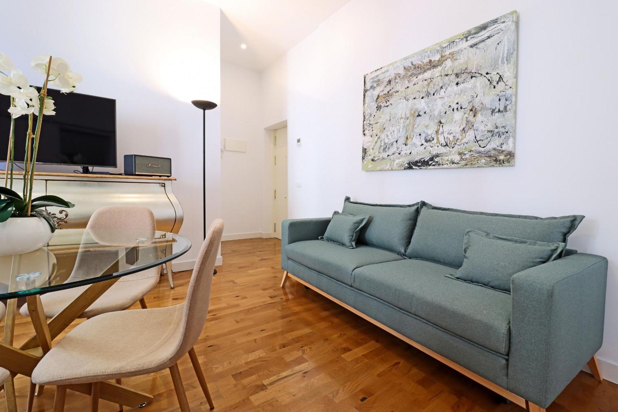 Chueca Suites Madrid Exterior photo