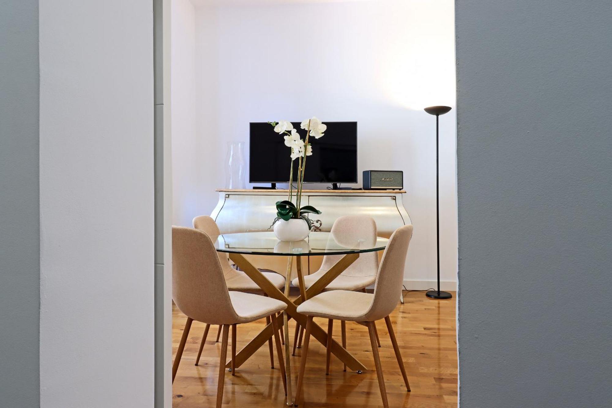Chueca Suites Madrid Exterior photo