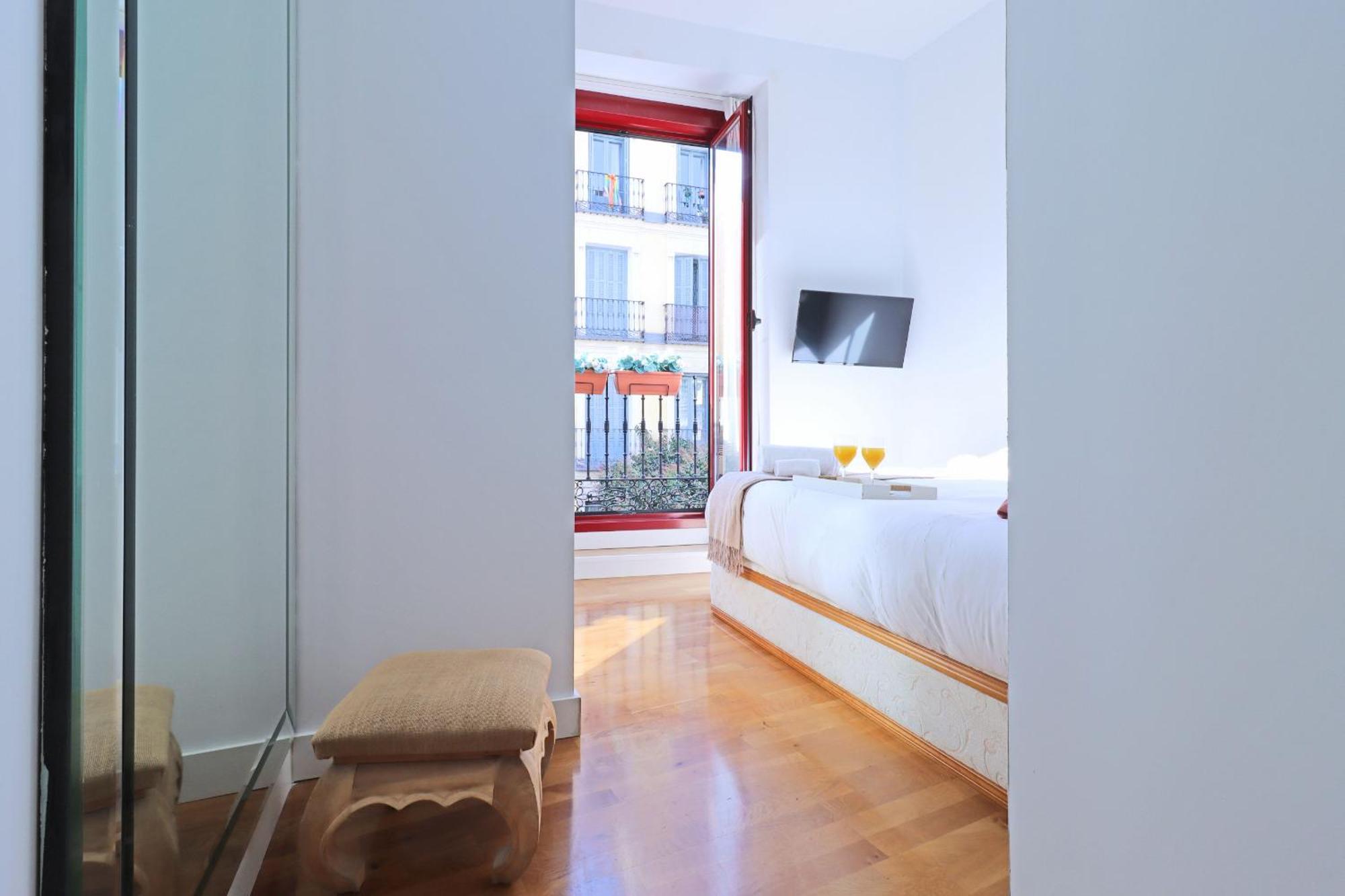 Chueca Suites Madrid Exterior photo